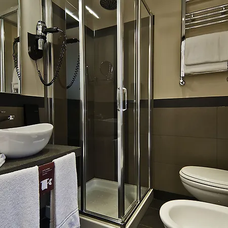 Caravel Hotel