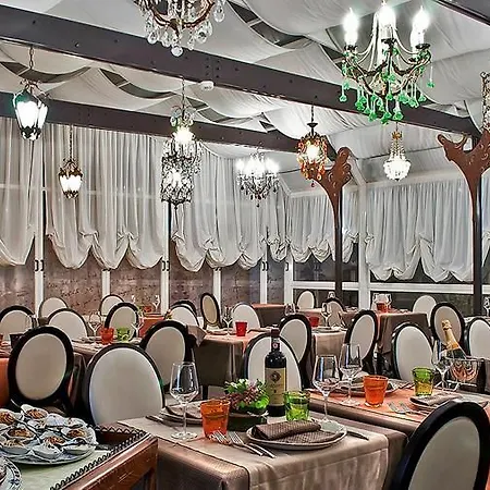 Caravel 4*