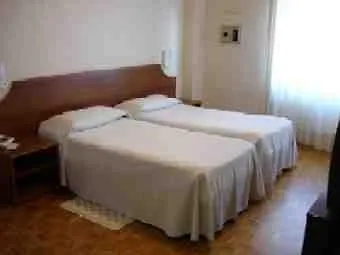 Caravel מלון 4*
