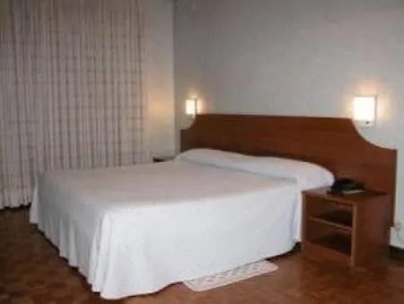 Caravel Hotel 4*