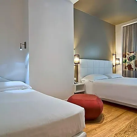 Hotel Caravel 4*