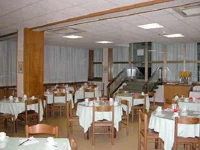 Caravel Hotel 4*