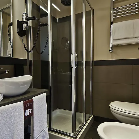 Caravel Hotel 4*