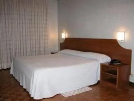 Caravel Hotel 4*