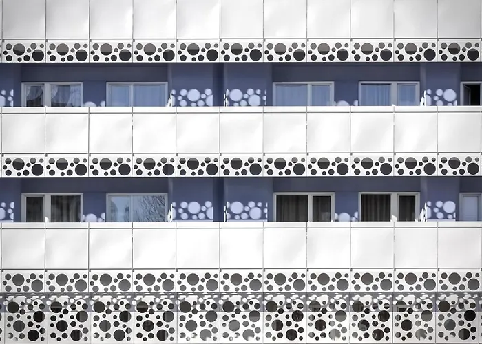 Caravel Ξενοδοχείο 4*